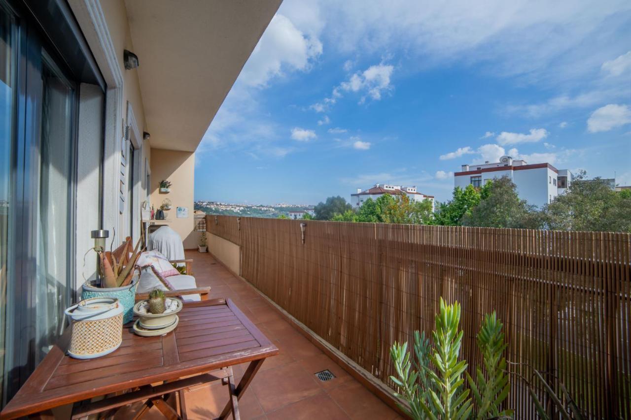 Lovely Apartment Near Airport And Nations Park, With Garage Loures Exterior photo