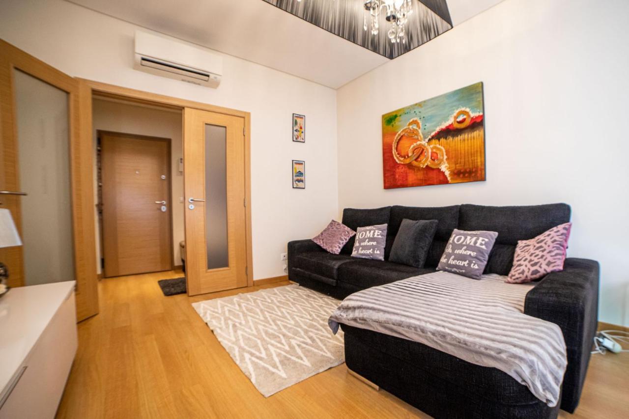 Lovely Apartment Near Airport And Nations Park, With Garage Loures Exterior photo