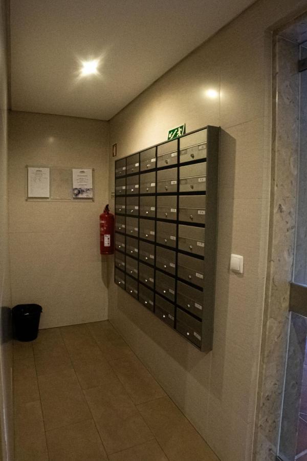 Lovely Apartment Near Airport And Nations Park, With Garage Loures Exterior photo